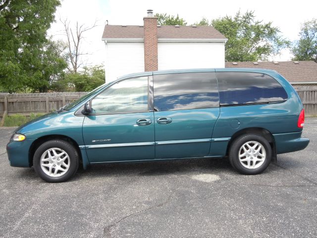 Dodge Grand Caravan 2000 photo 61