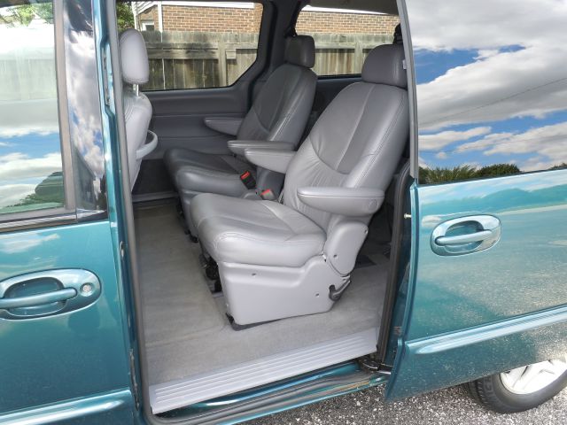 Dodge Grand Caravan 2000 photo 64