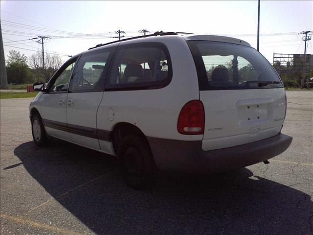 Dodge Grand Caravan 2000 photo 1