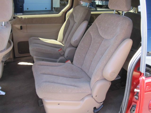 Dodge Grand Caravan 2000 photo 3