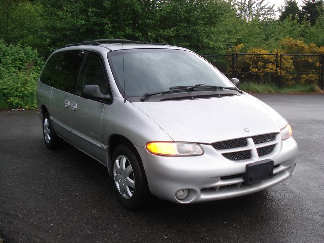 Dodge Grand Caravan 2000 photo 1