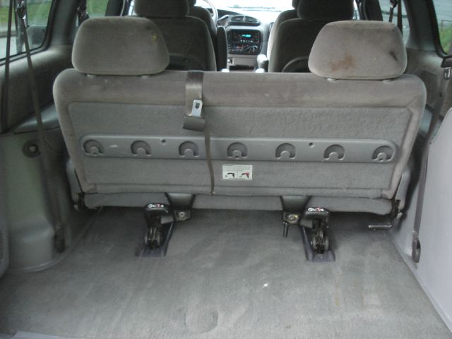 Dodge Grand Caravan 2000 photo 3