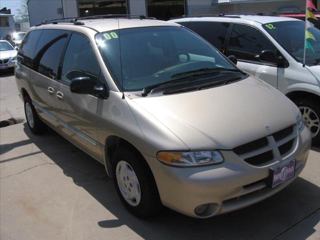 Dodge Grand Caravan 2000 photo 3