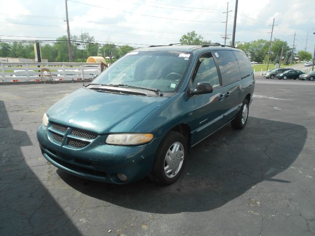 Dodge Grand Caravan 2000 photo 3