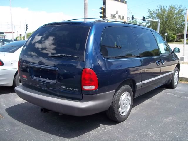 Dodge Grand Caravan 2000 photo 1