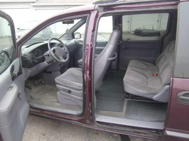 Dodge Grand Caravan 2000 photo 1