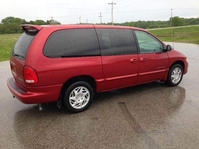 Dodge Grand Caravan 2000 photo 1