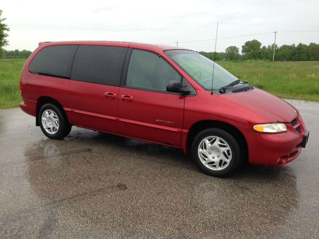 Dodge Grand Caravan 2000 photo 3