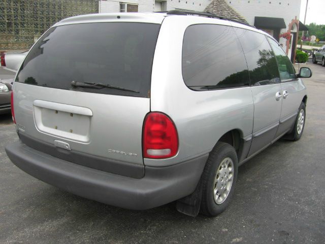 Dodge Grand Caravan 2000 photo 4