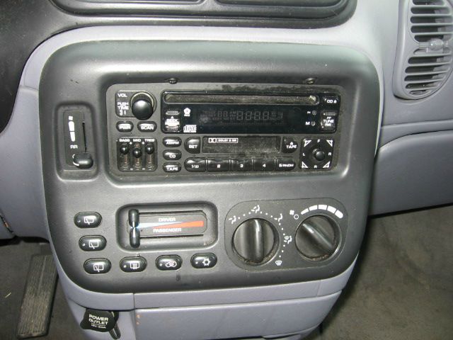 Dodge Grand Caravan 2000 photo 9