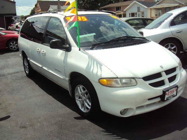 Dodge Grand Caravan 2000 photo 3