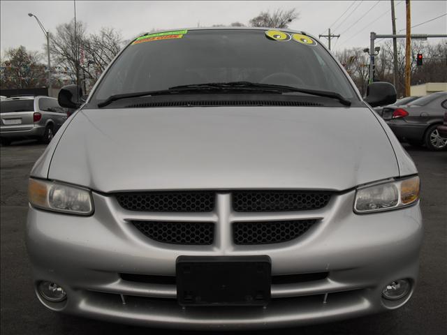 Dodge Grand Caravan 2000 photo 1