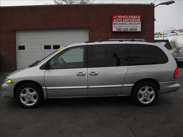 Dodge Grand Caravan 2000 photo 3