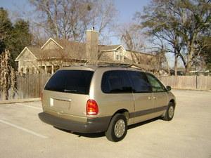 Dodge Grand Caravan 2000 photo 1