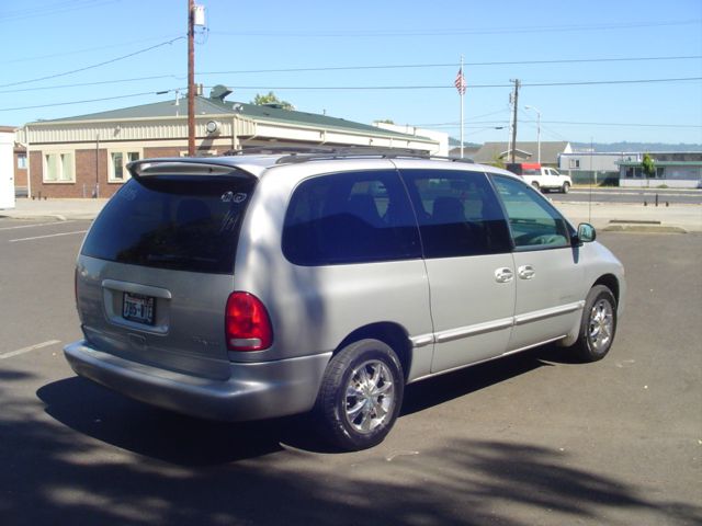 Dodge Grand Caravan 4d,ac,pw,sunroof,leather MiniVan