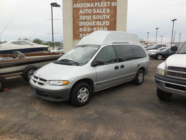 Dodge Grand Caravan 2000 photo 1