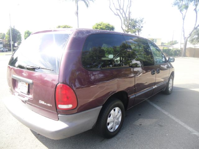 Dodge Grand Caravan Base MiniVan