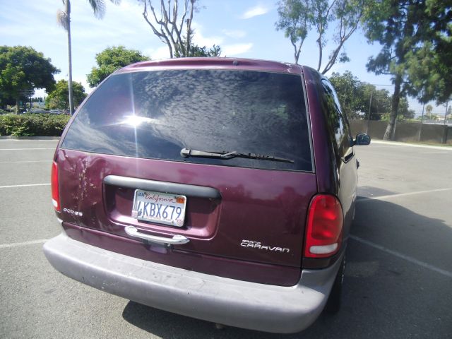 Dodge Grand Caravan 2000 photo 1