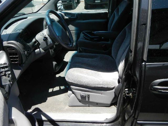 Dodge Grand Caravan 2000 photo 10