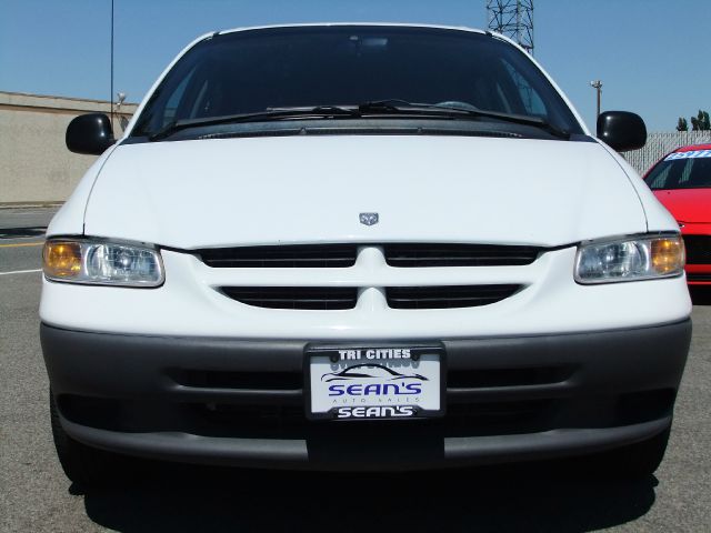 Dodge Grand Caravan 2000 photo 3