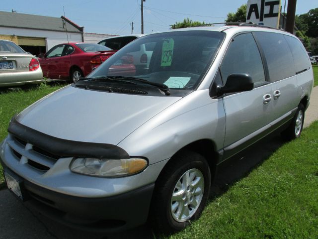 Dodge Grand Caravan 2000 photo 3