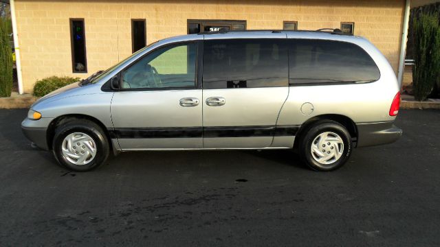 Dodge Grand Caravan 2000 photo 3