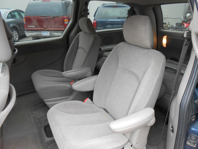 Dodge Grand Caravan 2001 photo 3