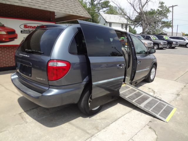 Dodge Grand Caravan 2001 photo 1