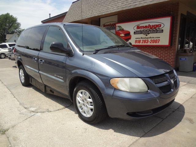 Dodge Grand Caravan 2001 photo 3