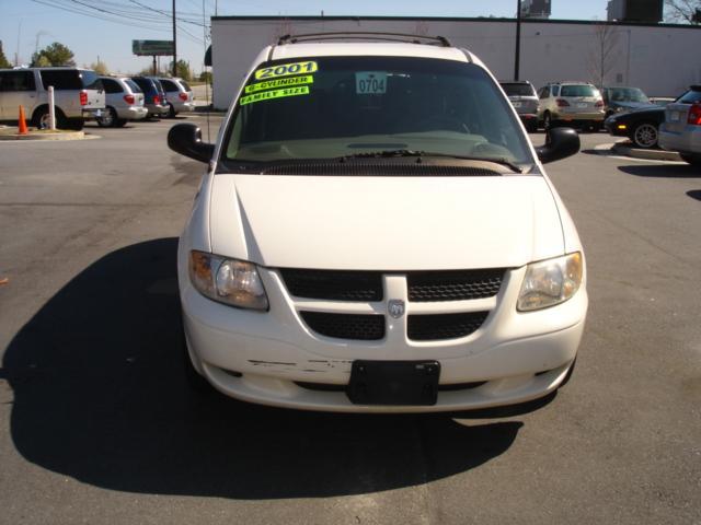 Dodge Grand Caravan 2001 photo 1