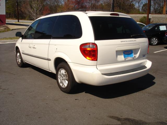 Dodge Grand Caravan 2001 photo 4