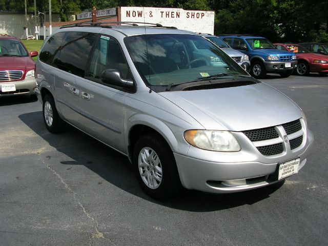 Dodge Grand Caravan 2001 photo 2