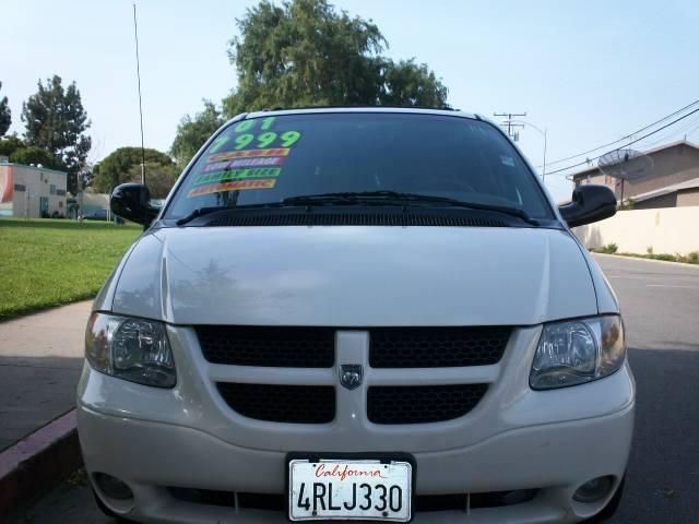 Dodge Grand Caravan 2001 photo 1