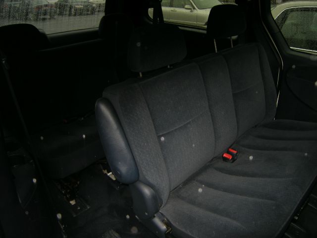 Dodge Grand Caravan 2001 photo 1