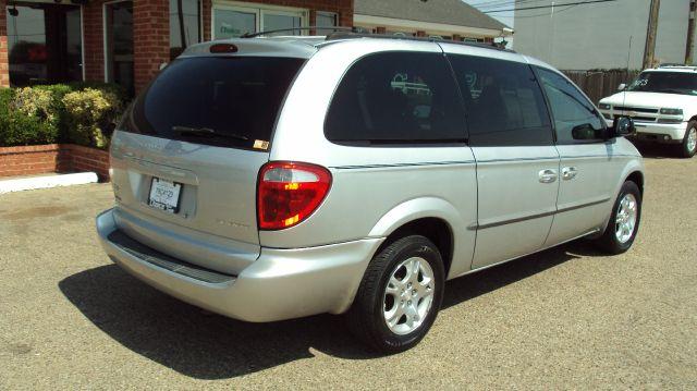 Dodge Grand Caravan 2001 photo 2