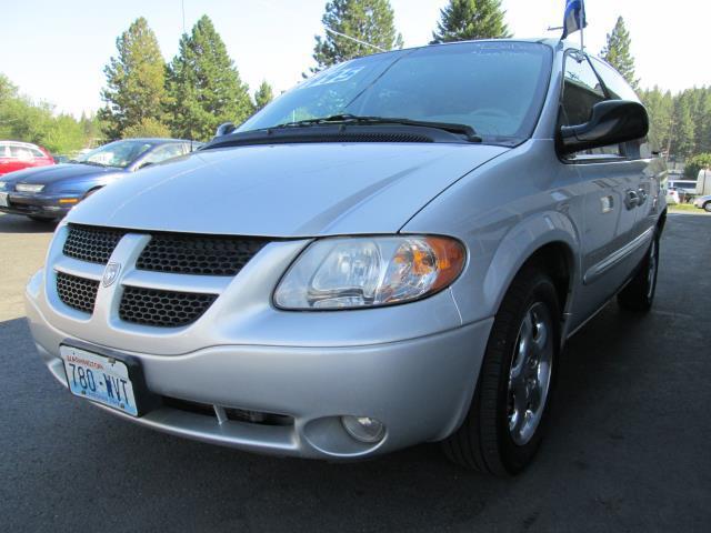 Dodge Grand Caravan 2001 photo 2