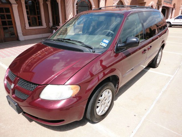 Dodge Grand Caravan 2001 photo 2