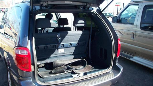 Dodge Grand Caravan 2001 photo 3