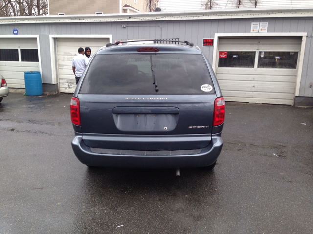 Dodge Grand Caravan 2001 photo 2