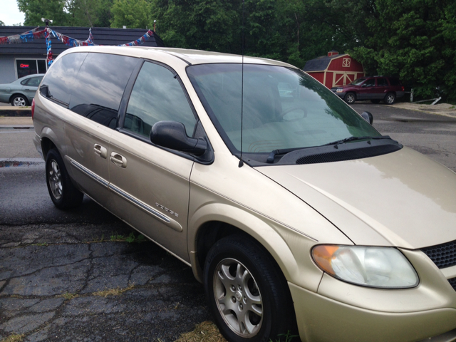 Dodge Grand Caravan 2001 photo 2