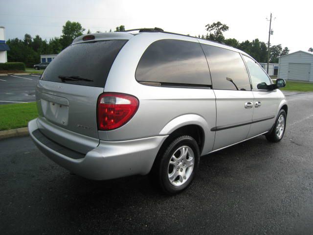 Dodge Grand Caravan 2001 photo 1