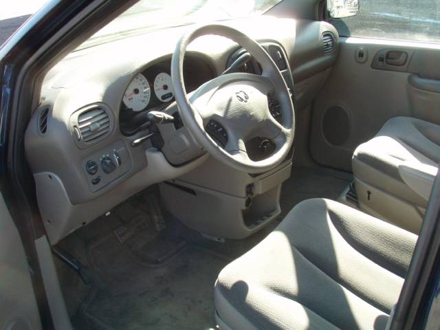 Dodge Grand Caravan 2002 photo 3