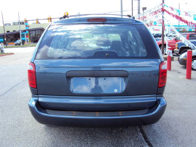 Dodge Grand Caravan 2002 photo 2