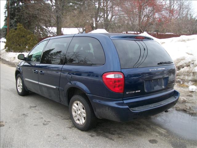 Dodge Grand Caravan 2002 photo 1