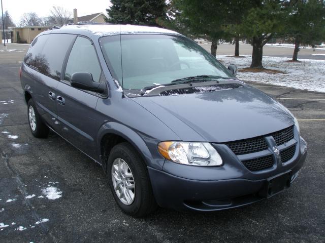 Dodge Grand Caravan 2002 photo 1