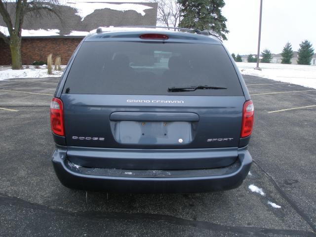 Dodge Grand Caravan 2002 photo 3