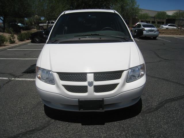 Dodge Grand Caravan 2002 photo 3