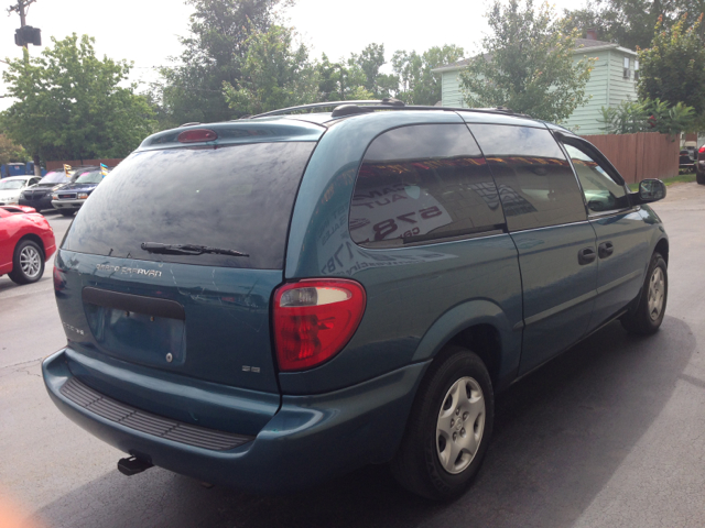 Dodge Grand Caravan 2002 photo 1