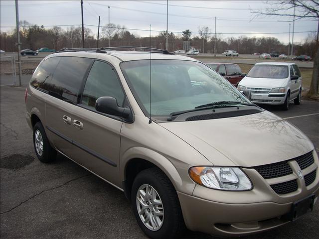 Dodge Grand Caravan 2002 photo 1