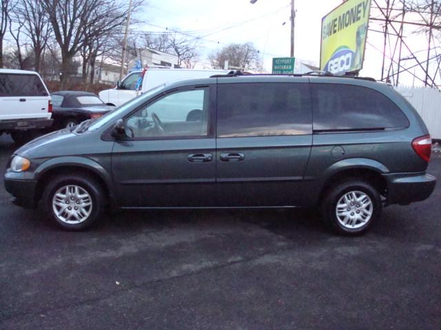 Dodge Grand Caravan 2002 photo 2